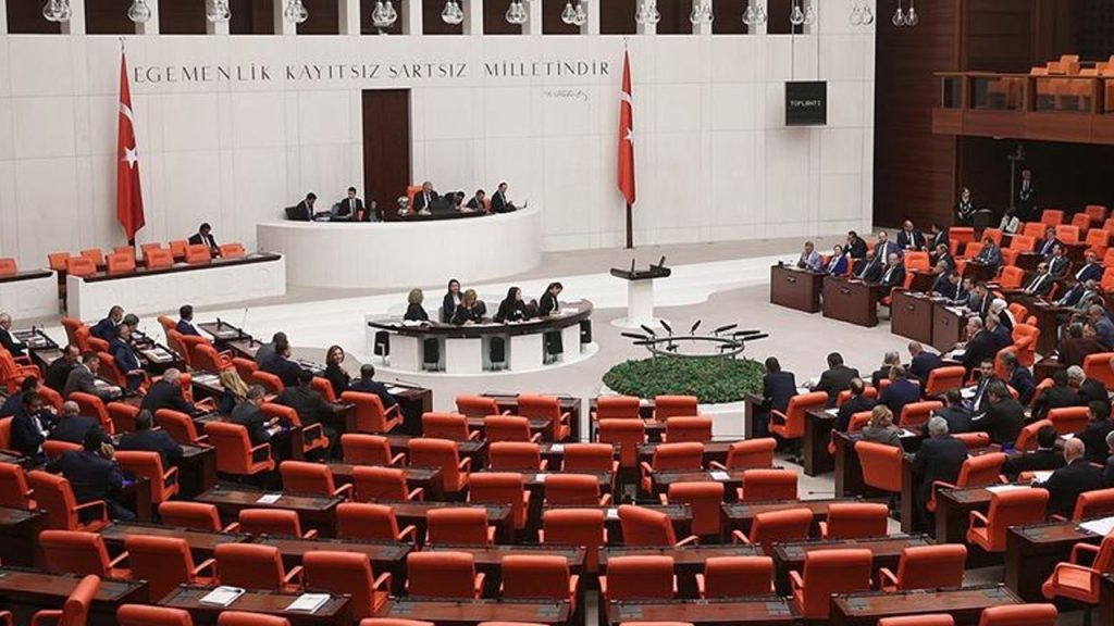 Aktuelle Tagesordnung des Parlaments: 8. Justizpaket