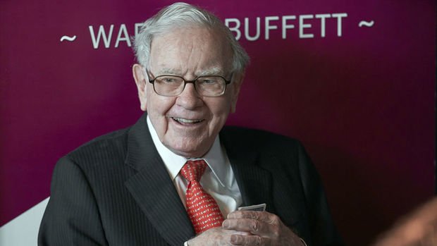 Bargeld im Safe von Buffetts Firma aufbewahren