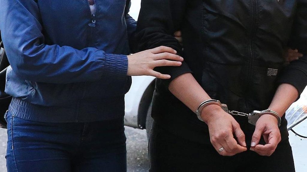 „Cage-48“-Razzia in vier Städten: 16 Personen festgenommen