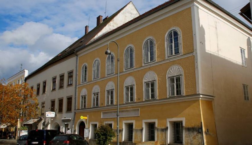 Das Geburtshaus Hitlers wird in eine Polizeistation umgewandelt