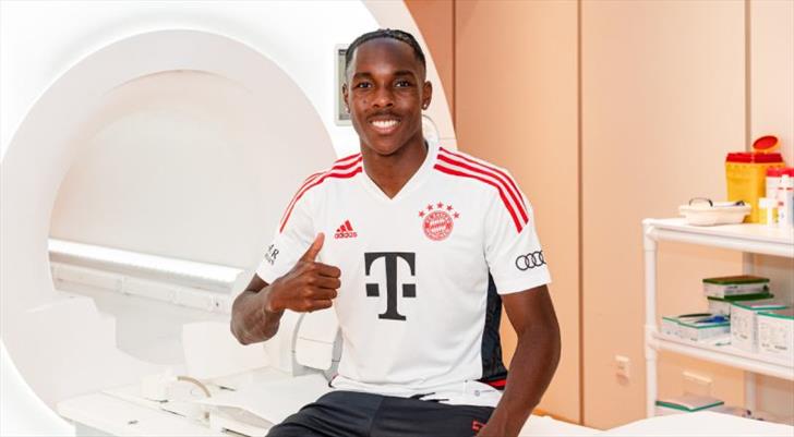 Der FC Bayern München hat sich mit dem 17-Jährigen geeinigt