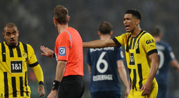 Der Schiedsrichter des Dortmund-Spiels entschuldigte sich! Er bat um Schutz…