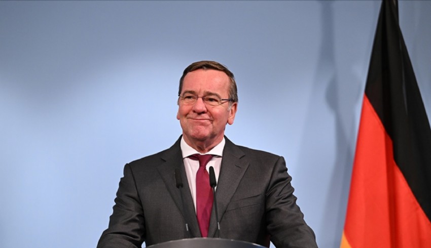 Verteidigungsministerin: Wir müssen auf einen möglichen Krieg in Europa vorbereitet sein
