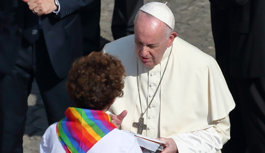 Vorsichtige Unterstützung der gleichgeschlechtlichen Ehe durch Papst Franziskus