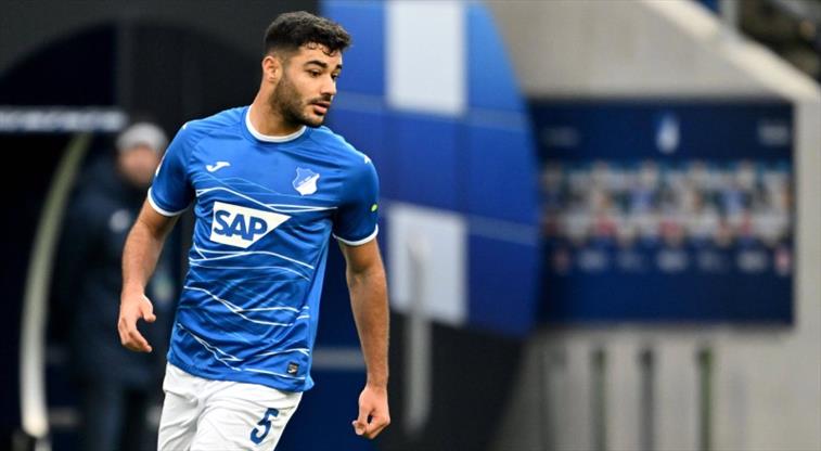 ZUSAMMENFASSUNG | Ozan Kabak schoss ein Eigentor, Wolfsburg gewann